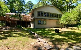 Pine Crest Lodge